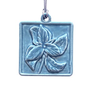 Trillium Flower Ornament