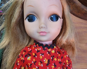 Vogue love me Linda big eyes doll 1965 red dress rare