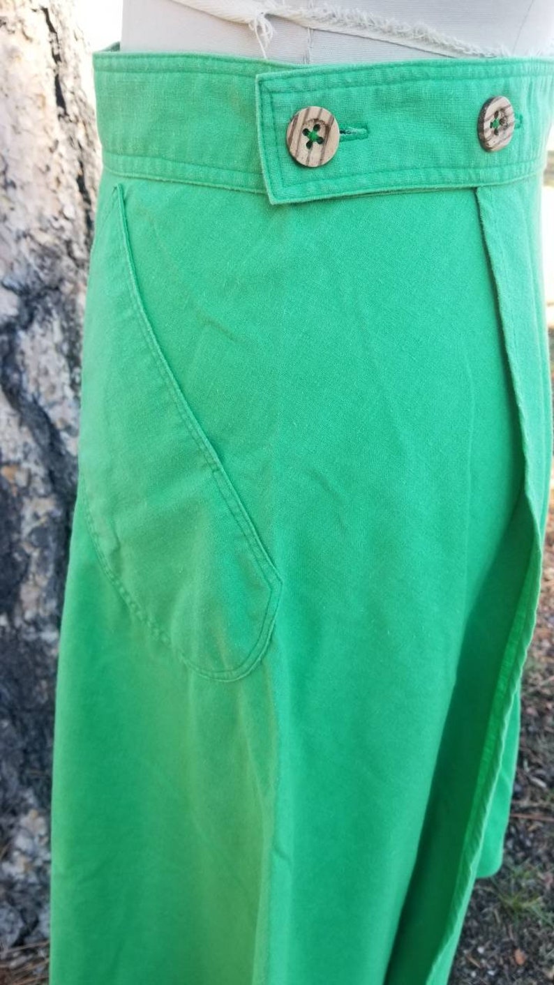 Kelly green 70s does 30s linen skirt with pockets wood buttons boho cottage core prairie image 4