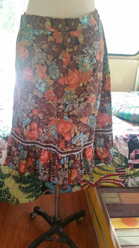 Floral 70s ruffle boho cottage core skirt 1970s h