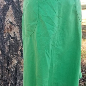 Kelly green 70s does 30s linen skirt with pockets wood buttons boho cottage core prairie image 5