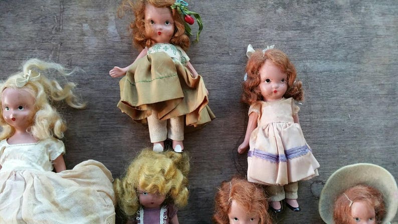 dolls from the 40s