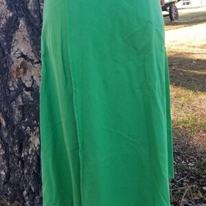 Kelly green 70s does 30s linen skirt with pockets wood buttons boho cottage core prairie image 2