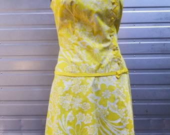 Sunny yellow cover girl of miami floral cotton mod dress 1960s 60s flowers tropical