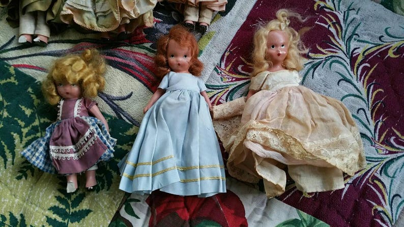 dolls from the 40s