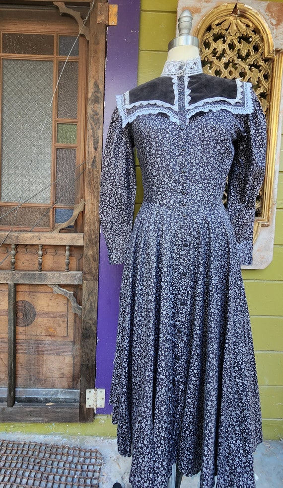 Gunne Sax by Jessica McClintock designer black and