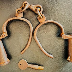 1850&#39;s Civil War Era Handcuffs