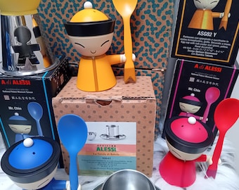 ALESSI Mr. Mrs. Chin Salt & Pepper Shakers | Yellow and Green Set