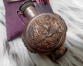 チベットの銀象嵌宝石嗅ぎタバコ瓶、ユニークなデザイン、中国の