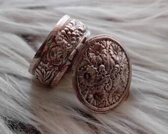Indonesian Pill Box in Silver, Indonesia Second Half Twentieth Century