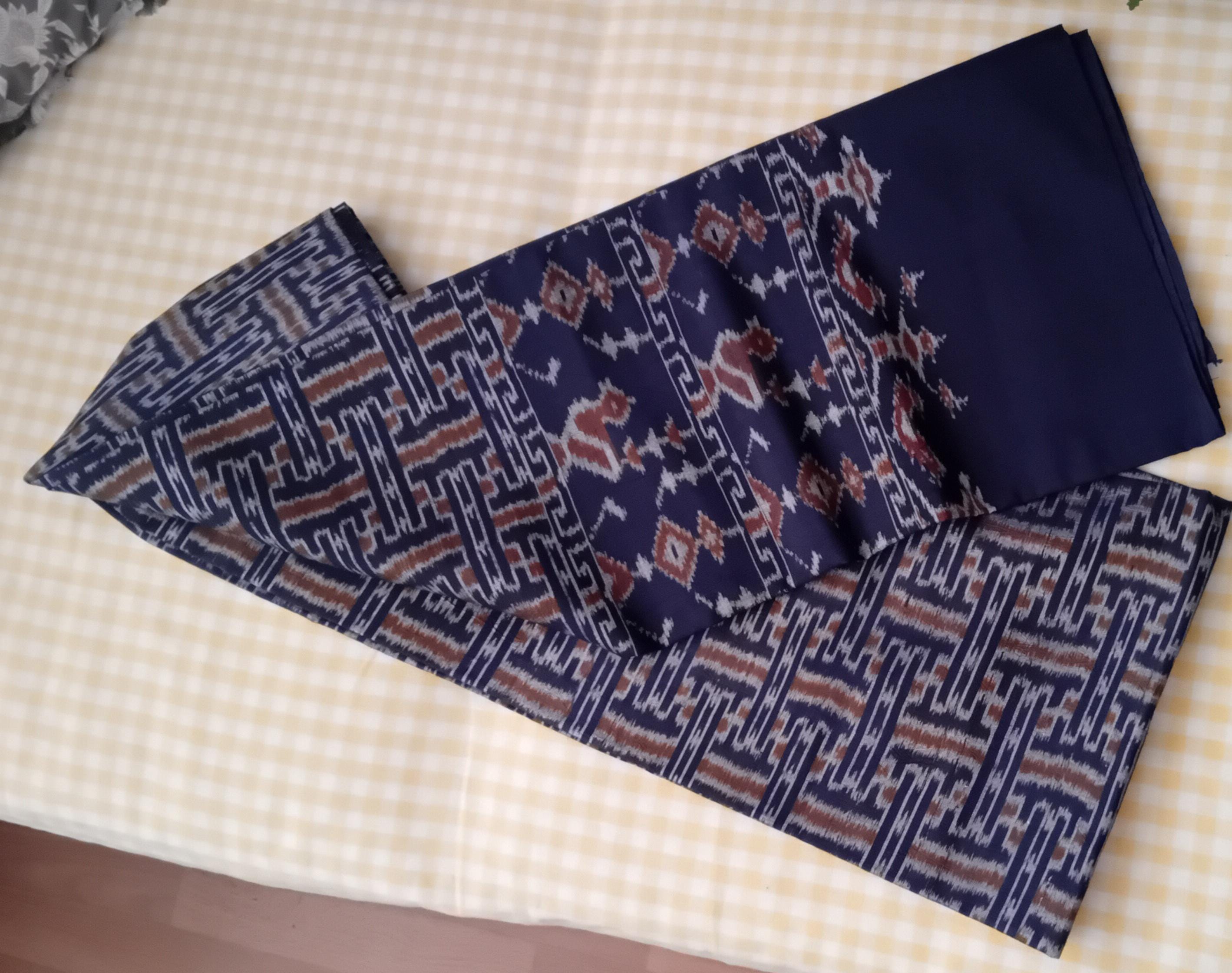 イカット織 布 【used・antique】 Ikat Silk Long Vintage (unused) Piece Handwoven From SEA (laos