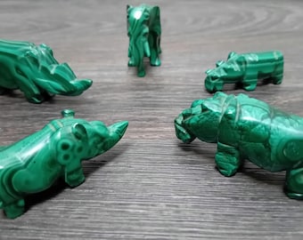 マラカイトの象の置物：ヴィンテージ天然石アートオブジェ - Etsy 日本