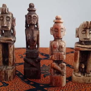 A Set of Four Vintage Dayak Hampatong/Guardian Figurines in Handcarved Wood, Kalimantan Borneo Indonesian Archipelago 1980&#39;s