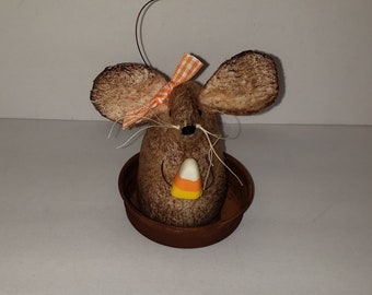 Primitive Candy Corn Mouse, Halloween mouse, Harvest mouse, fall Tier tray decoration, Mouse of the Month, Homespun from the Heart