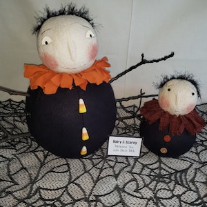 Primitive Halloween Spiders in 2 sizes pattern, Homespun from the Heart pattern HFTH226