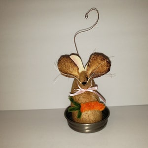 Primitive Easter peter Cottontail mouse Easter mouse Bunny Mouse with carrot Homespun from the Heart mouse of the month image 7