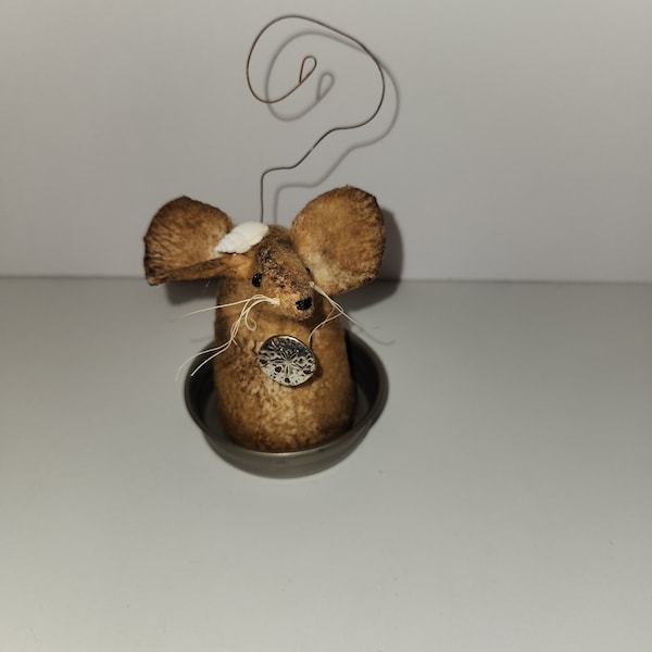Primitive Beach Theme Mouse with sand dollar and sea shell,  birthday gift, collectible Mouse, Mouse of the Month, Homespun from the Heart