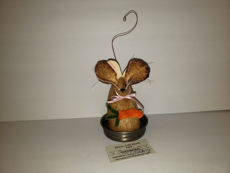 Primitive Easter peter Cottontail mouse Easter mouse Bunny Mouse with carrot Homespun from the Heart mouse of the month image 8