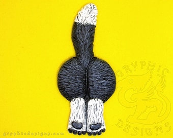 Aimant humoristique fait main représentant les fesses d'un Border Collie, disponible en noir, marron ou beige.
