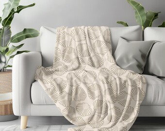 Seashell Pattern Velveteen Plush Throw Blanket, Coastal Living Beach House Home Decor, Ocean Theme Housewarming Gifting Ideas, Cozy Blanket