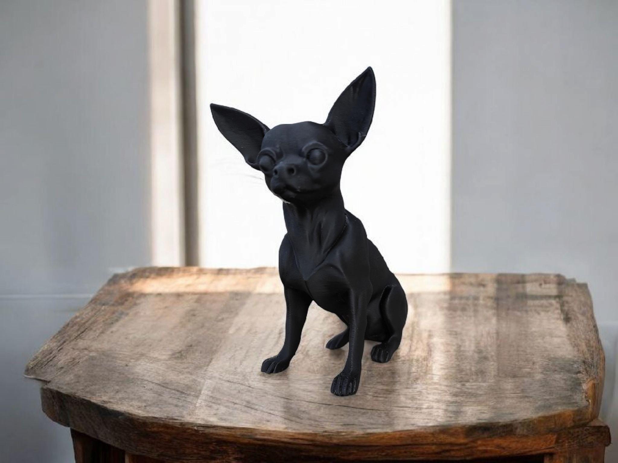 Ornamento Da Giardino Chihuahua In Alluminio &ndash; Seduto, Statuetta Decorativa Per Esterno