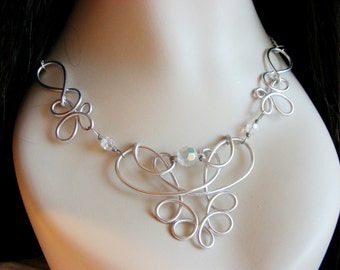 Eosheal Ornate Wire Necklace