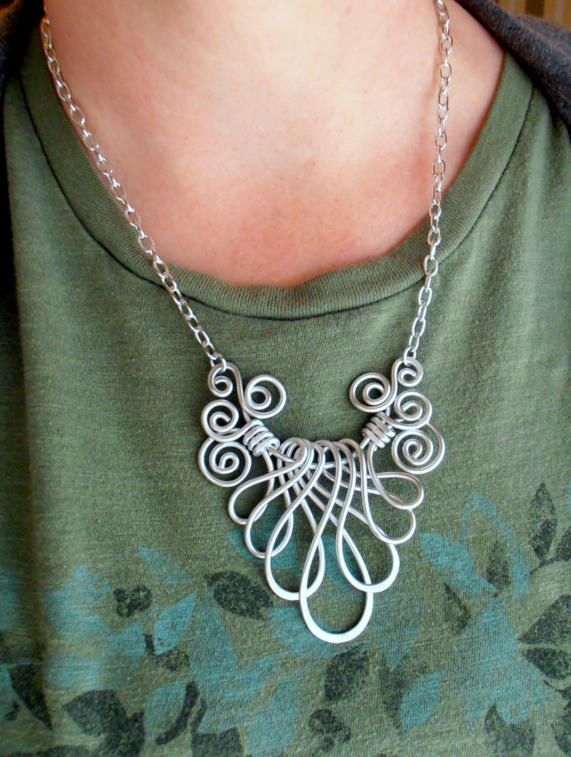 VICTORIAN FAN NECKLACE Choose Your Own Color Etsy