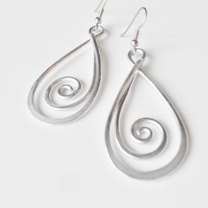 Swirl Drop - Hammered Wirework  Earrings -  Customize your Color