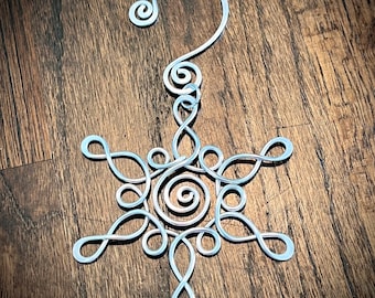 Wire Christmas Tree SNOWFLAKE Ornament - Hand Hammered with hanger - Retro Holiday - choose your own colors