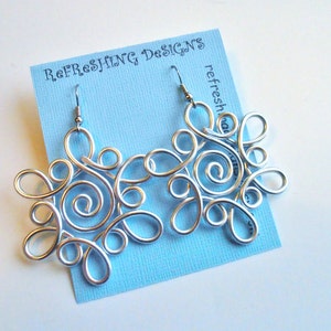 Snowflake - Wire Earrings -  Customize your Color