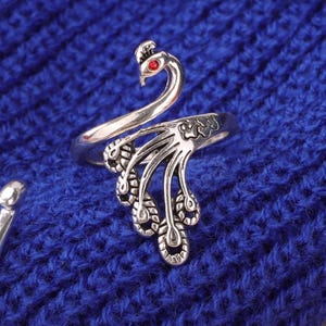 Silver Phoenix Yarn Tension Ring | Adjustable Crochet & Knitting Tool | Yarn Guide Ring | Tension Regulator | Unique Gift for Crafters
