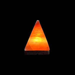 Himalayan Salt Lamp Pyramid – USB Colour Changing Crystal Lamp, Natural Healing Decor, Mood Light for Desk, Meditation, Office, Gift Idea