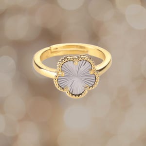 Adjustable Shell Stone Clover Ring - Gold Plated Five Leaf Flower Jewelry