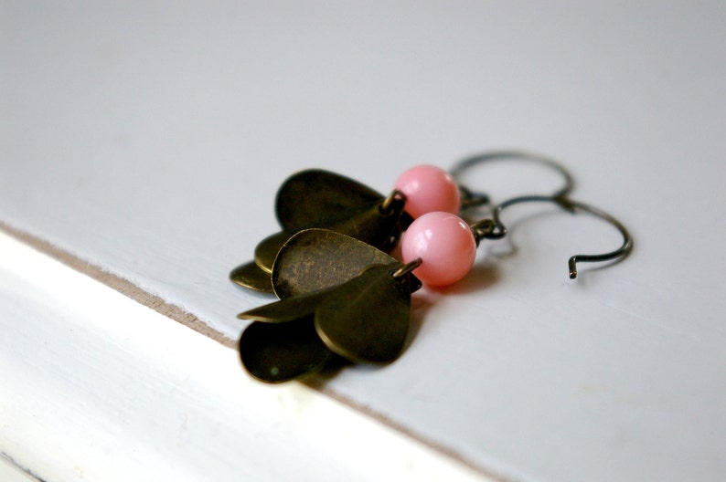 Flapper earrings. image 5