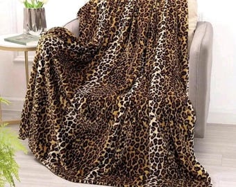 Manta de franela con estampado de leopardo
