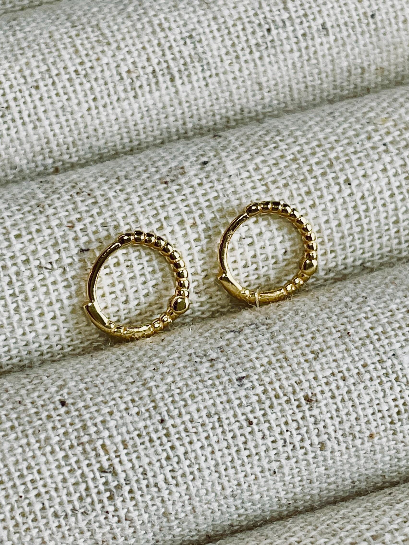 Stackable Small Gold / Silver Hoop Earrings With Twist