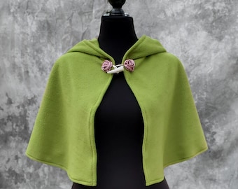 Peridot Green Hooded Caplet, Pixie Hood, Renaissance Costume, Medieval Cape, Faerie Cloak, Cosplay Fantasy Shoulder Cape, SCA Larp, larping