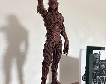 Statua in resina da collezione: dettagli multicolori dipinti a mano - resina UV di alta qualità, arte da esposizione, oggetto da collezione fatto a mano