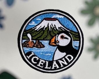 Islandsk lunnefågelvulkanmärke, Stryk-på-souvenir av nordisk natur, broderad resegåva för naturälskare, äventyrsmärke, 6 x 6 cm