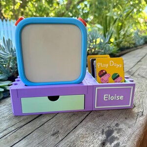 Porte-cartes Yoto Gen 3 avec support de tiroir | Support modulaire à emboîtement | Plus de 60 cartes | Tiroir caché | Compatible avec le chargement sans fil