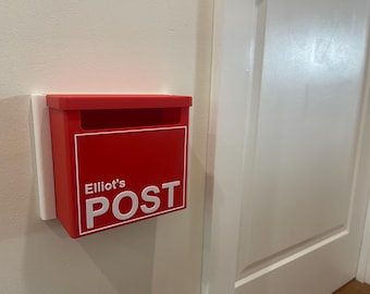 Personalised Kids Mini Letterbox | Wall-Mounted Play Letterbox for Kids' Notes | Custom Name | Command Strip Mounting