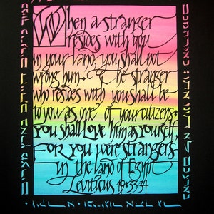 Impresión Love the Stranger - tarjeta 5"x7" - diseño original - Pascua - Levítico 19 - Hebreo Inglés
