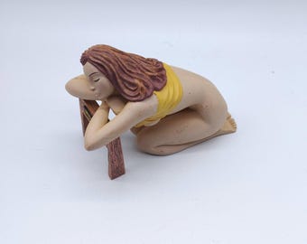 Manara figurine 46 (Elsa)