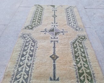 2x3 Rug,Faded Colour Rug,Small Oushak Rug, Outdoor Rug,Entry Mat Rug 2x3 Turkish Rug,Handmade Rug,Antique Persian Rug,Vintage Rug 1'4x2'6 Ft