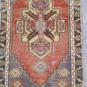 Vintage Anatolian Oushak Rug 2x3: Small Wool Door Mat 1.6x3.3 ft