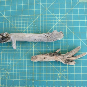 Driftwood Branch for Tapestry Hanger, Macrame Wood Branch, Small Driftwood Stick