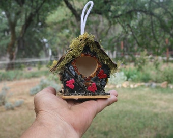 Small Stone Covered Birdhouse with Bark Roof and Moss, Mini Butterfly Birdhouse, Patio Decoration, Tree Ornament