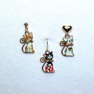 Cat Kitten Earrings - 3 styles and your choice of studs or earwires. TOOOOO CUTE!!