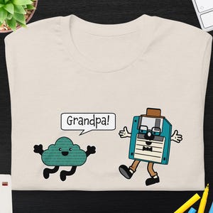 Camiseta divertida con disquete y nube / Camiseta con disquete de Hola abuelo / Camiseta con humor informático de los 90 / Camiseta con tecnología retro / Camiseta de técnico en TI