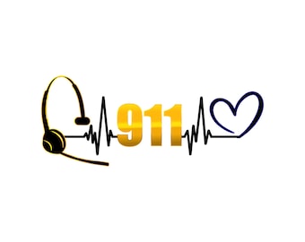 Puede incluir: Un auricular negro con un 911 dorado y un gráfico de latido del corazón azul. El gráfico es un latido del corazón estilizado con un corazón al final.